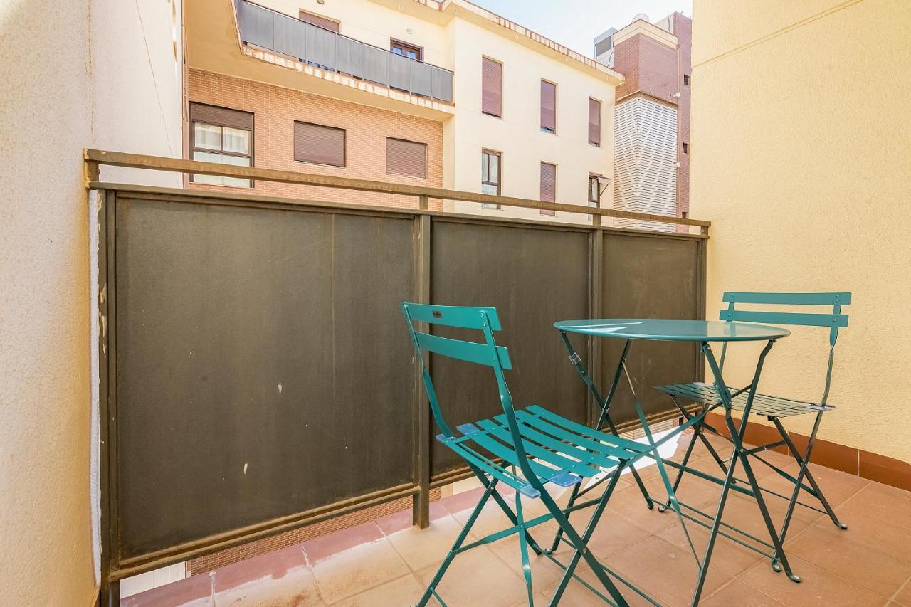 Bhost - Colon Apartment Malaga Bagian luar foto
